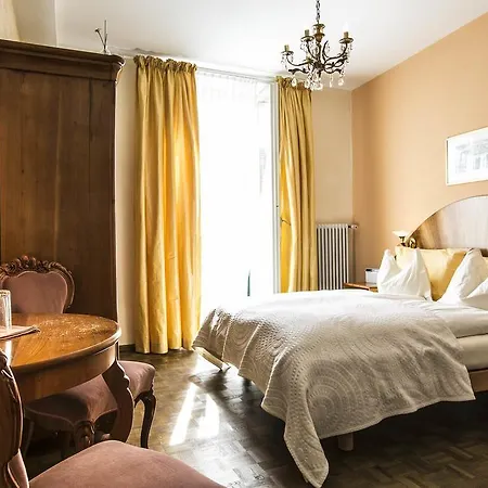 Отель Swiss Historic & Garten Carona